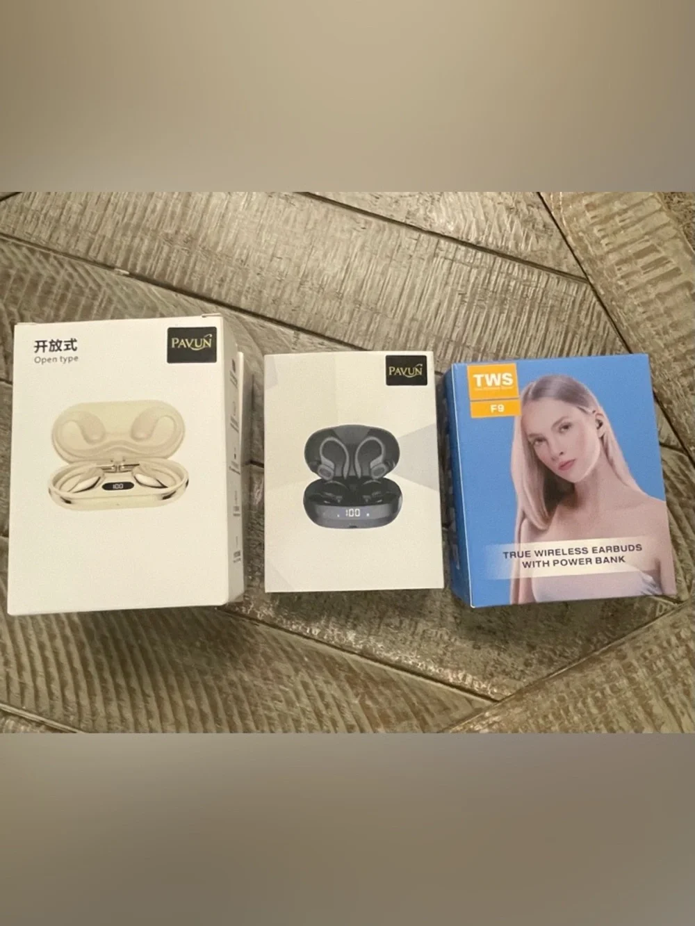 Wireless Earbuds with Charging Case NIB